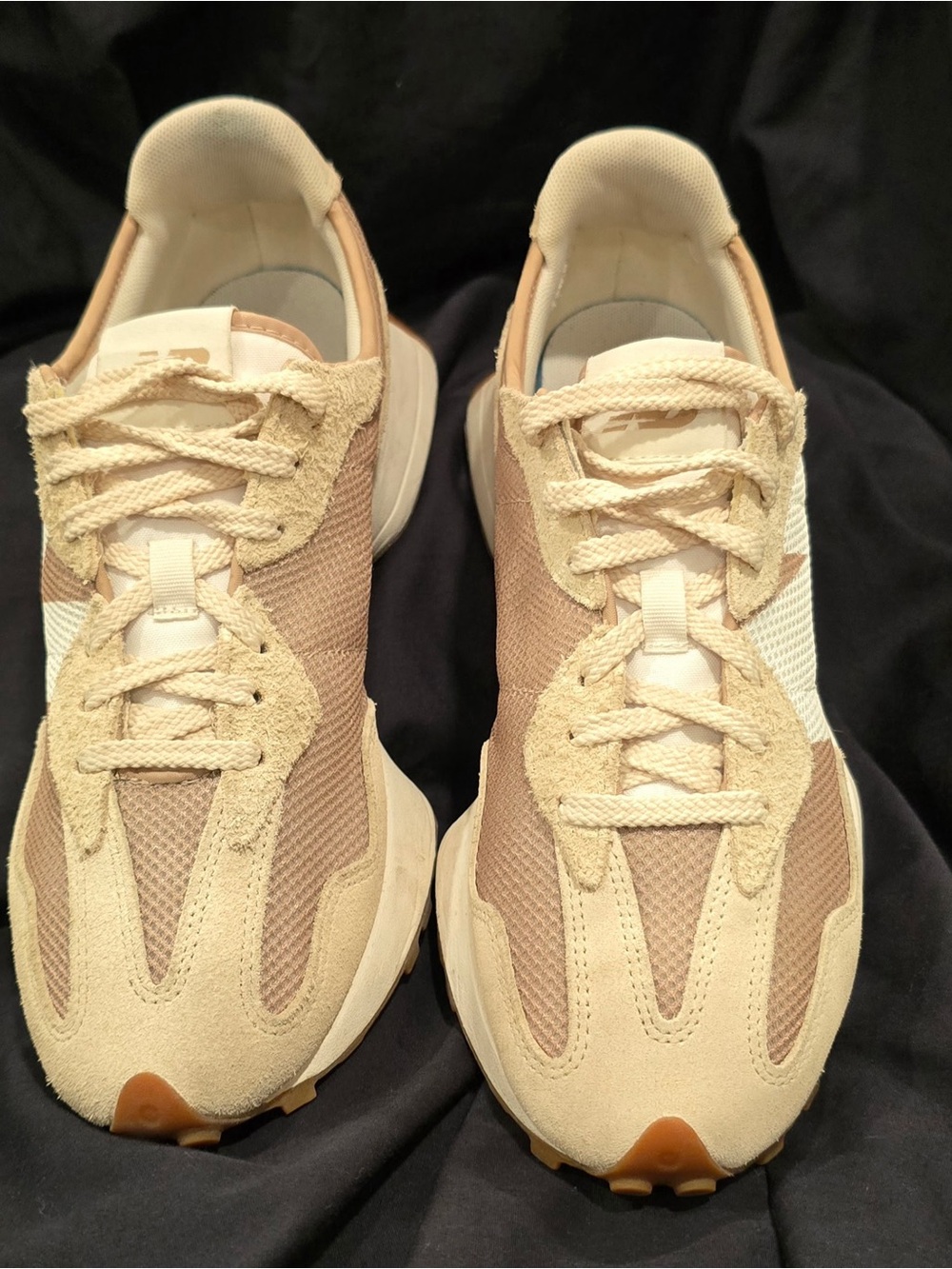 New Balance Beige and Cream Women’s Casual Sneakers
